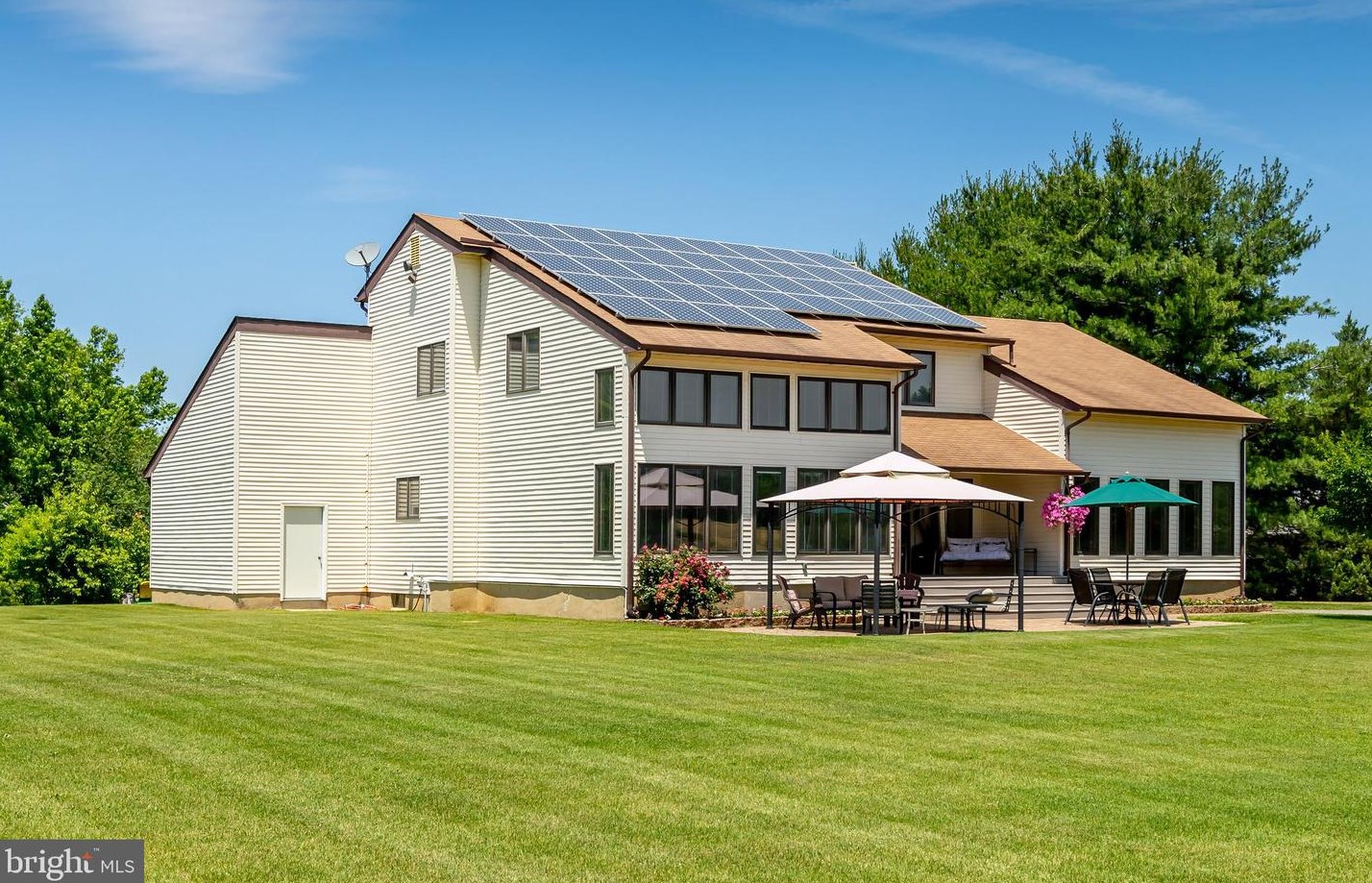 114 Cedar Grove Rd, Harrison Township, NJ 08062