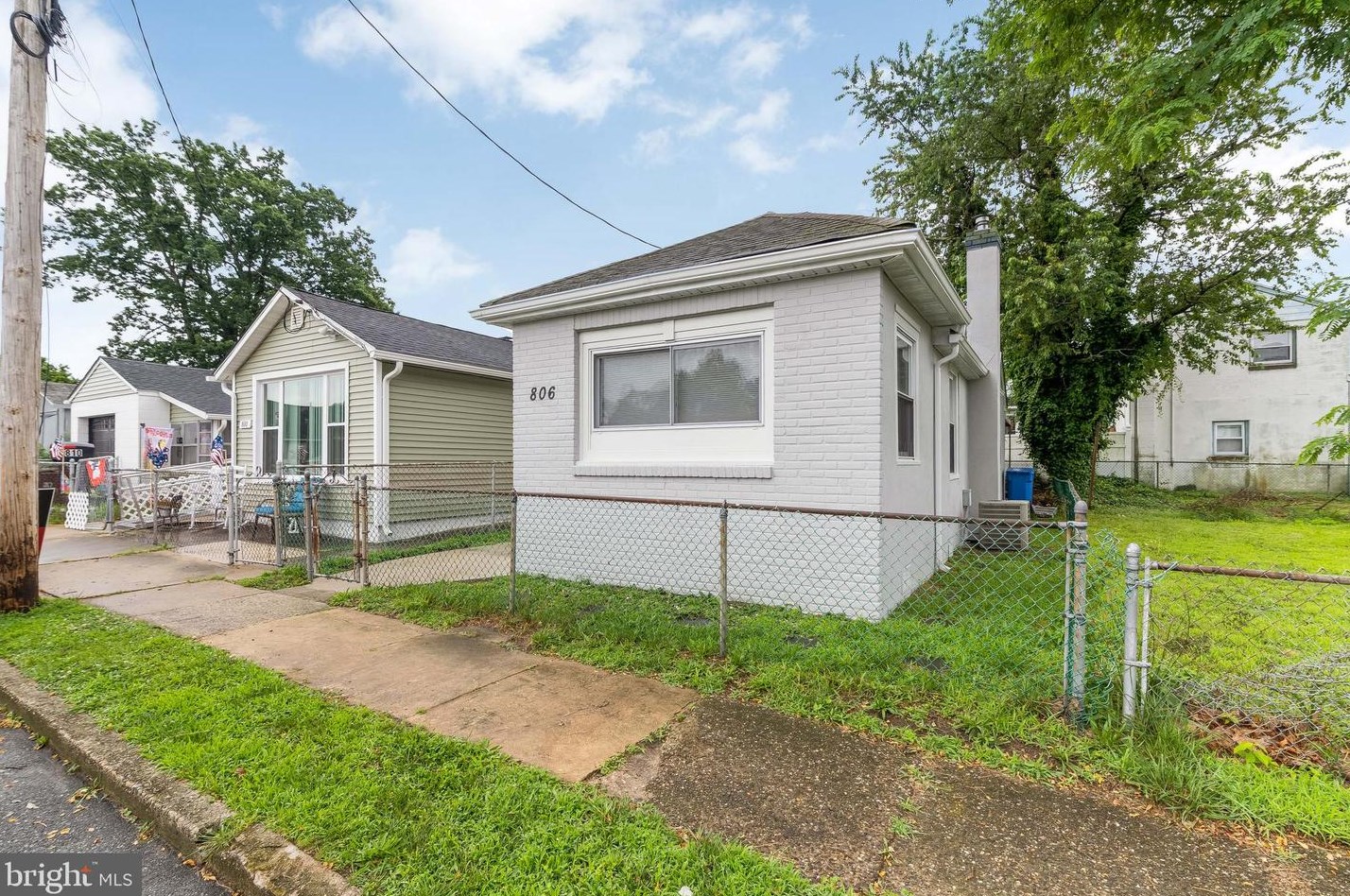 806 Pitman Ave, West Deptford, NJ 08063