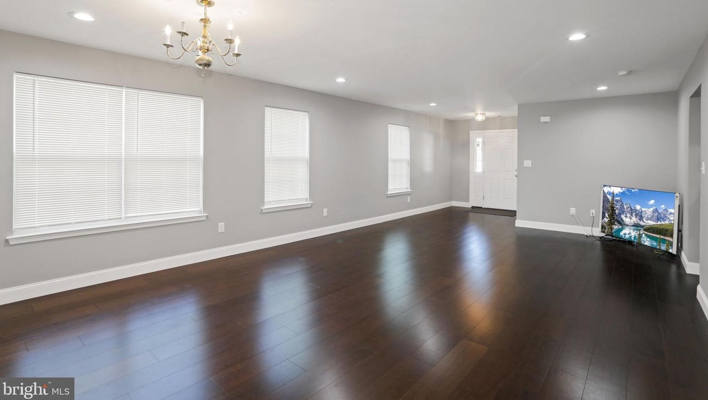 15 Brattleboro Rd, Auburn, NJ 08085