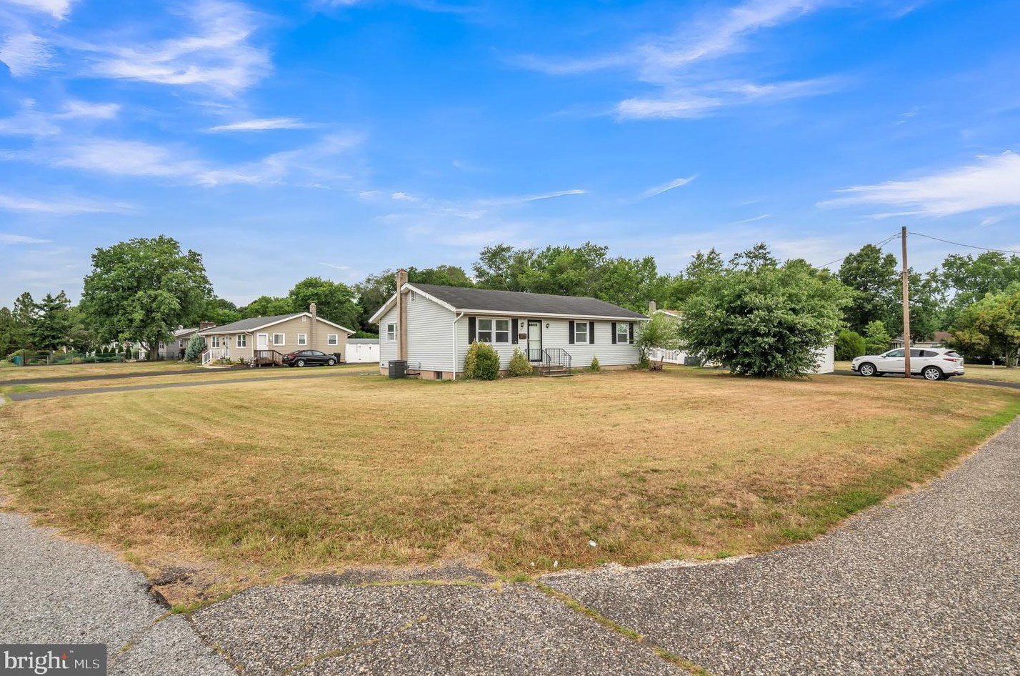 102 Turner St, Clayton, NJ 08312-1643