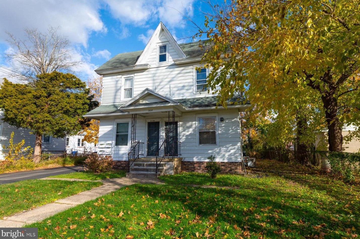 308 N Main St, Aura, NJ 08028