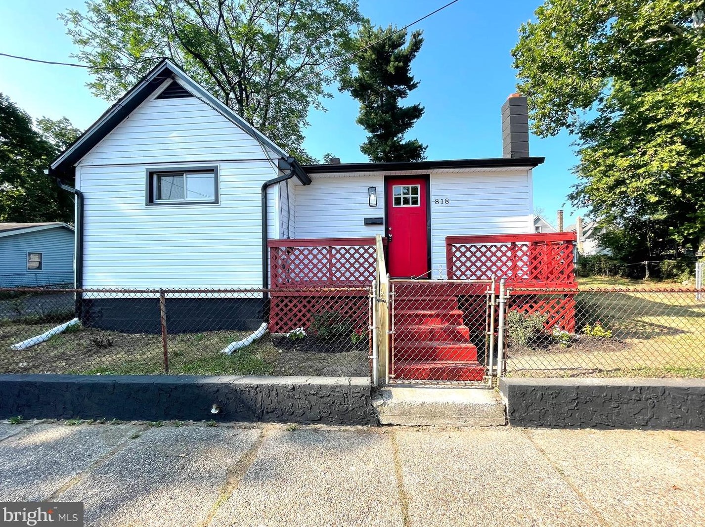 818 Philadelphia Ave, West Deptford, NJ 08063