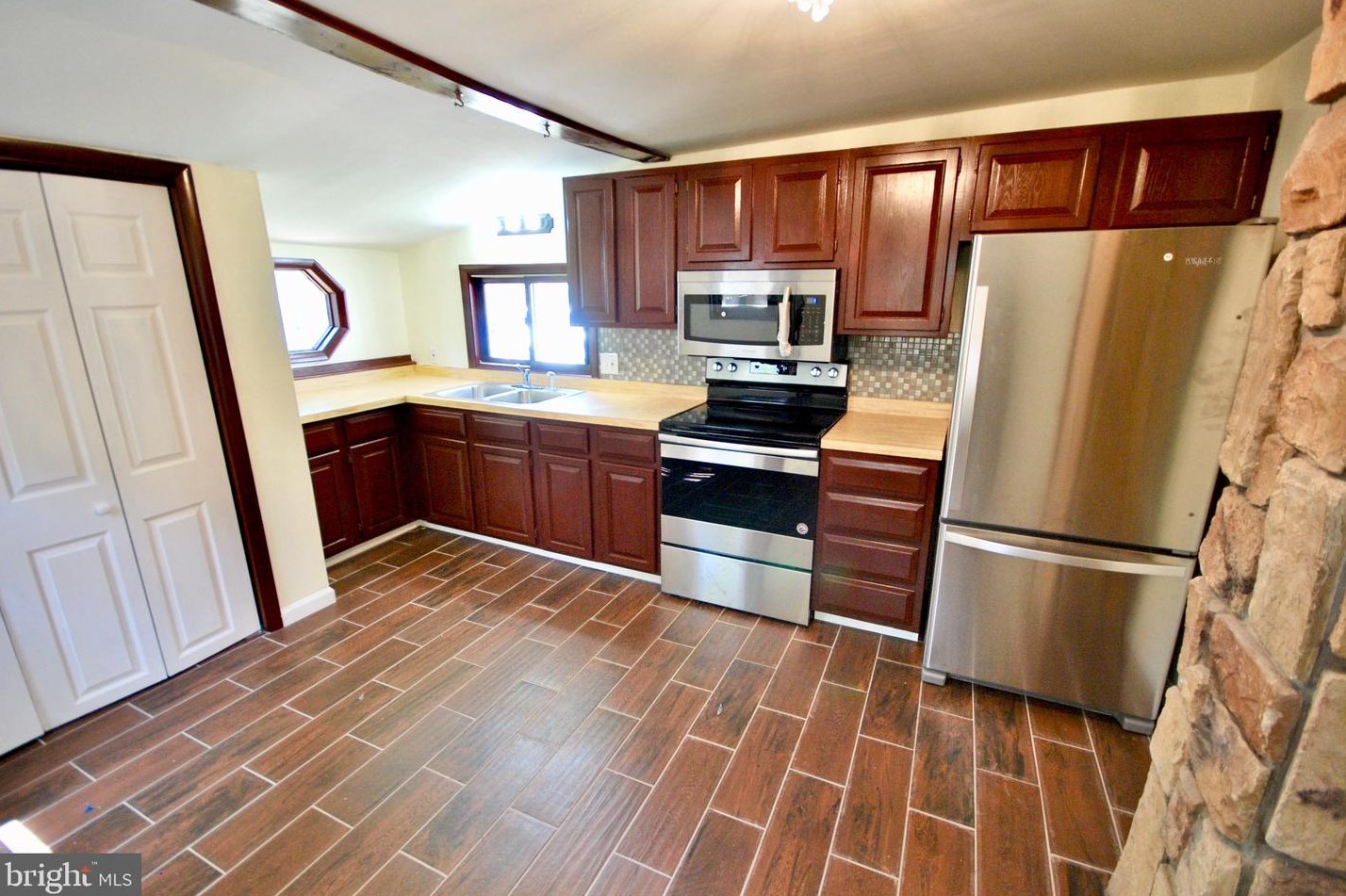 107 9th Ave, Pitman NJ  08071-2207 exterior