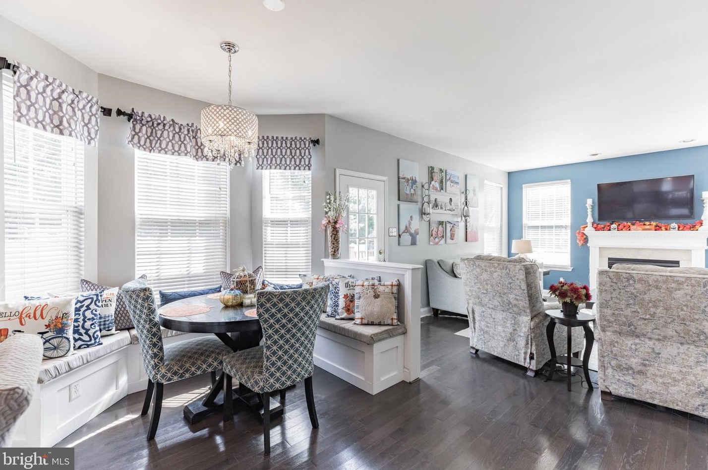 37 Ealey Ct, Aura NJ 08028-3016 exterior