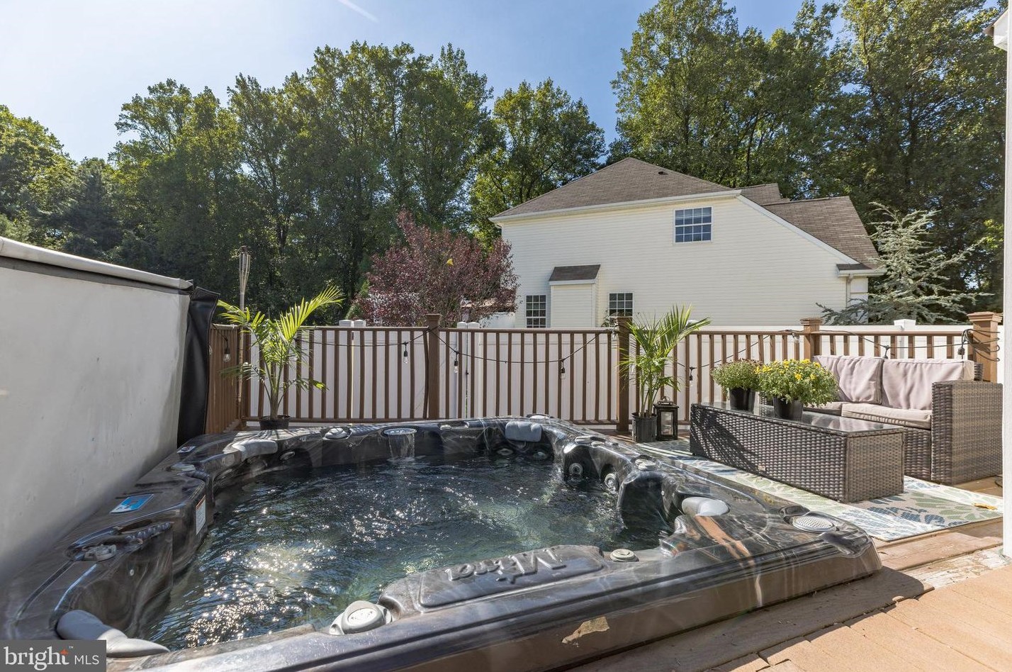 37 Ealey Ct, Aura NJ 08028-3016 exterior