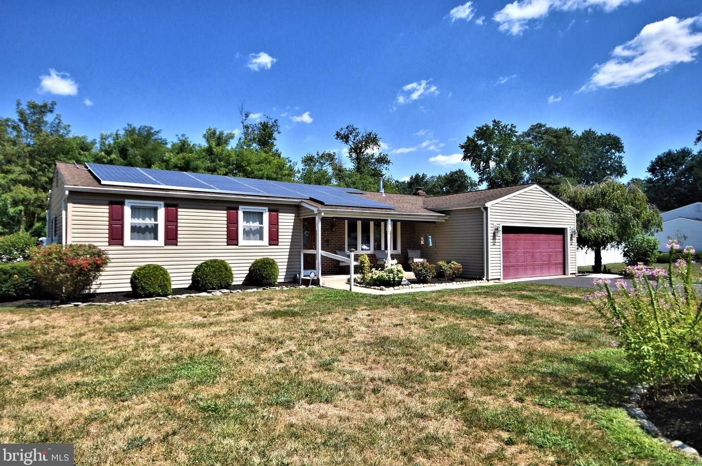 106 Gaunt Dr, Mickleton, NJ 08056-1226