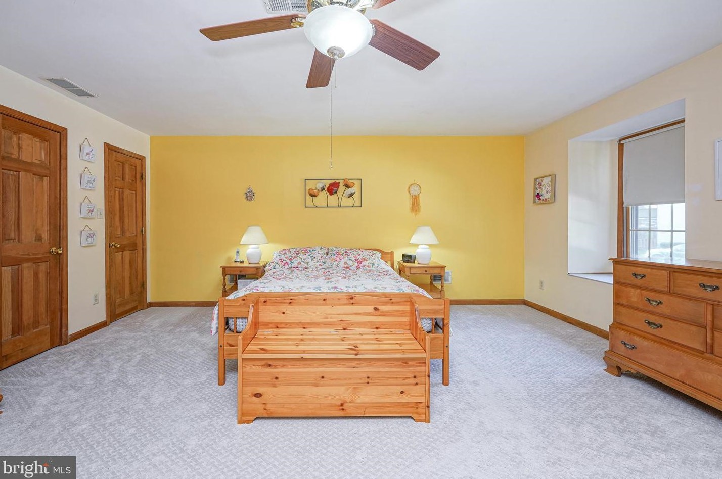 12 Hardwood Ct, Aura NJ 08028-9635 exterior