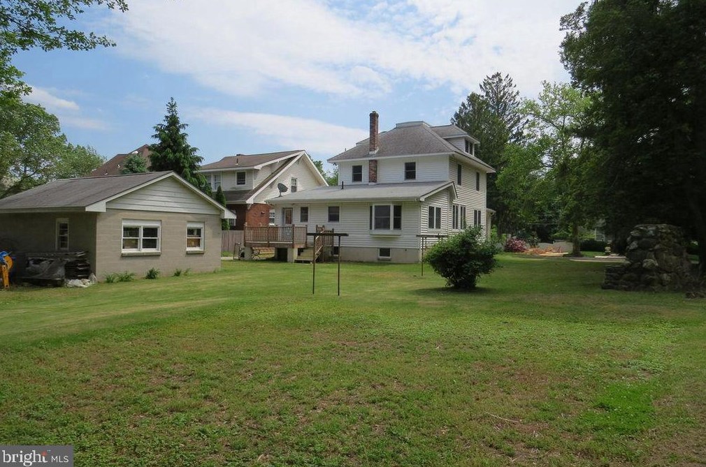 221 Villanova Rd, Aura NJ  08028-2141 exterior