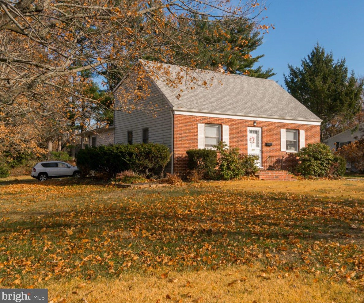 425 Dickinson Rd, Aura, NJ 08028