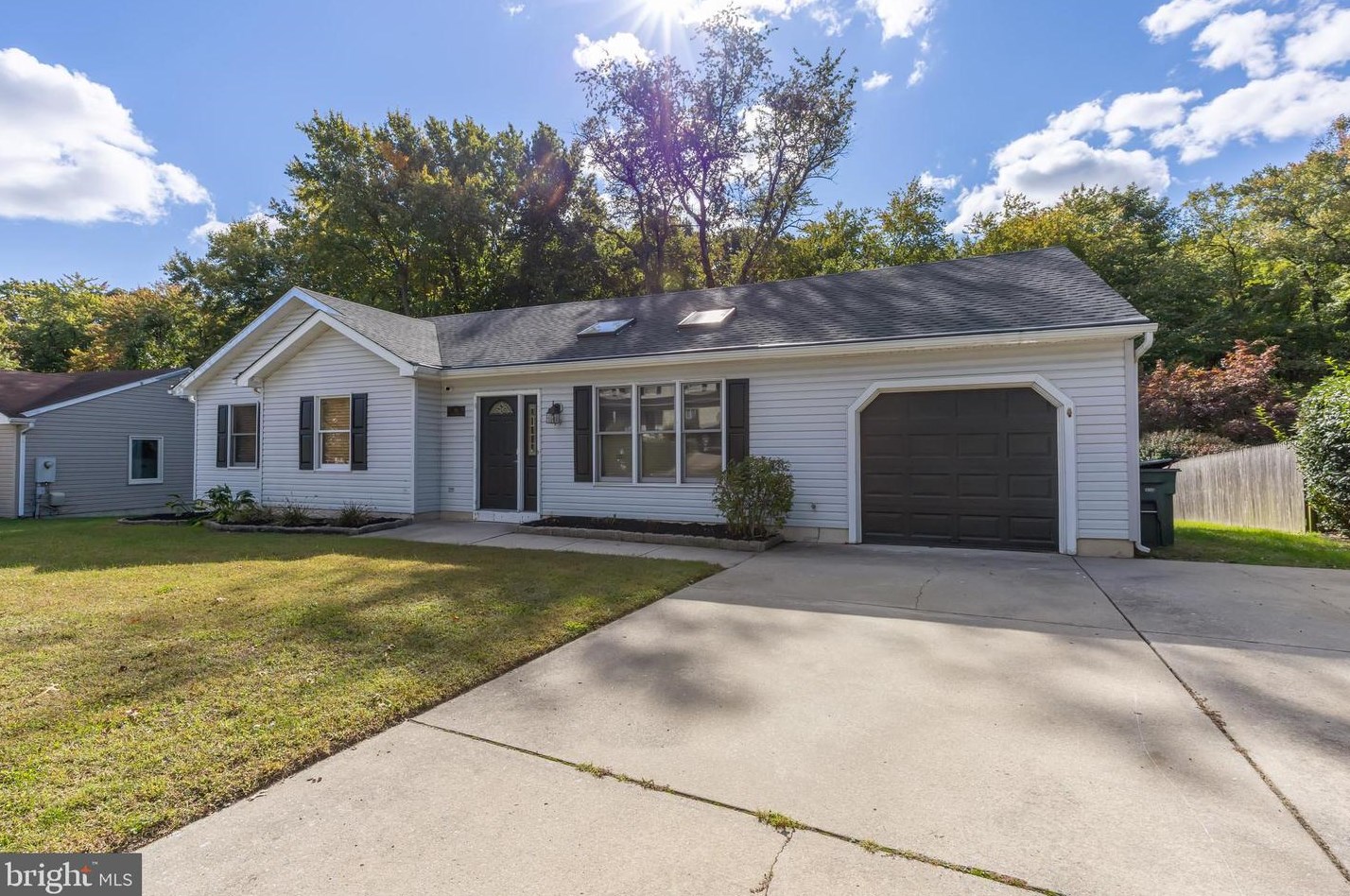 79 Autumn Ridge Dr, Aura, NJ 08028-3107