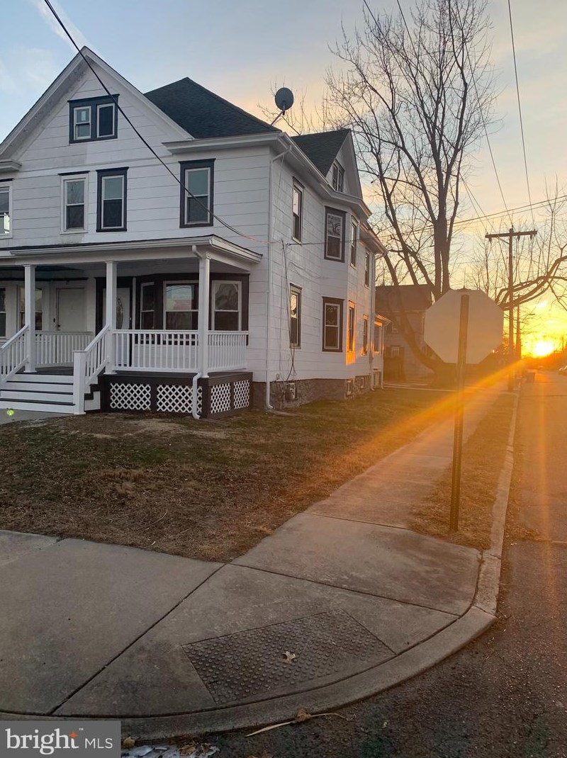 29 Church St, Aura, NJ 08028