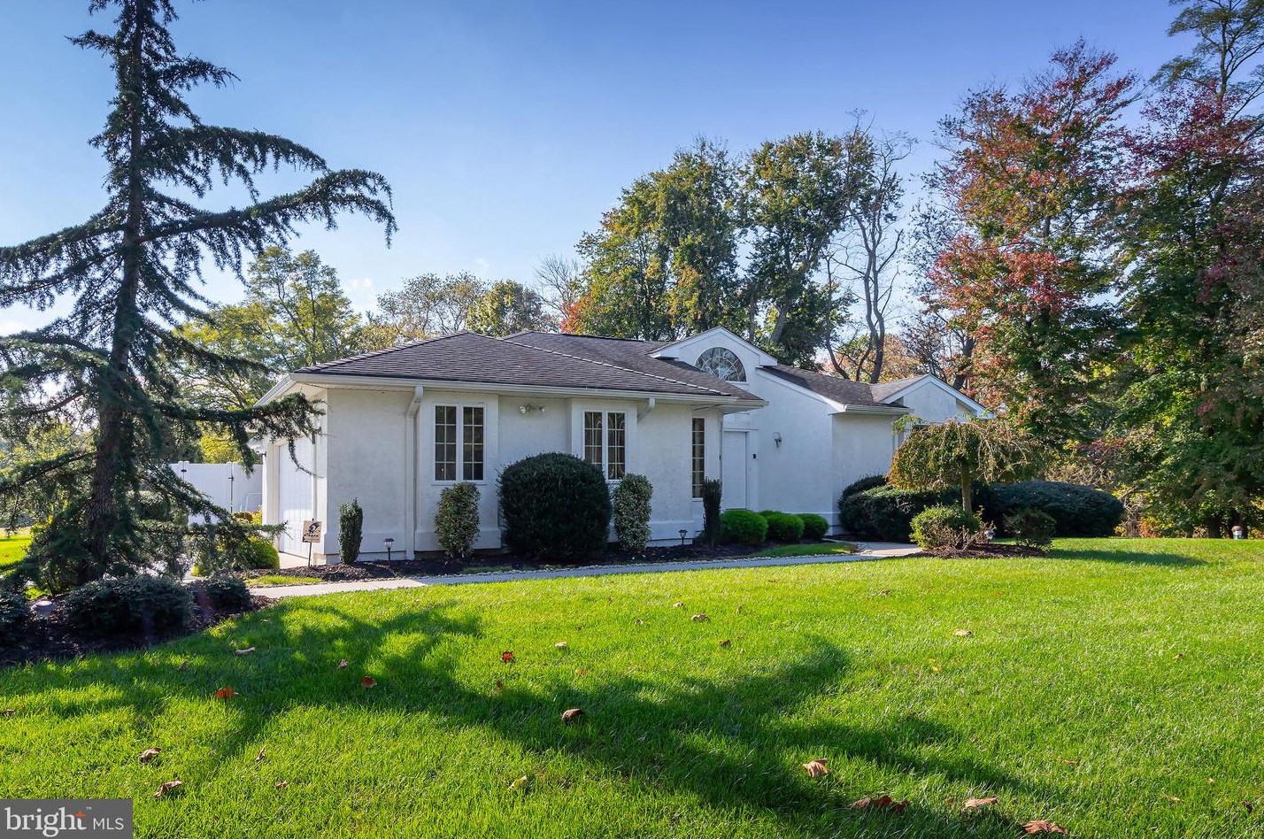 150 Colson Ln, Harrison Township, NJ 08062