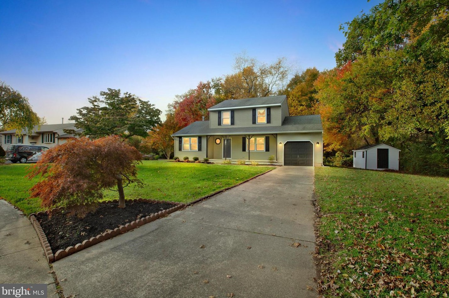 391 Catalba Ave, Mickleton, NJ 08056-1129