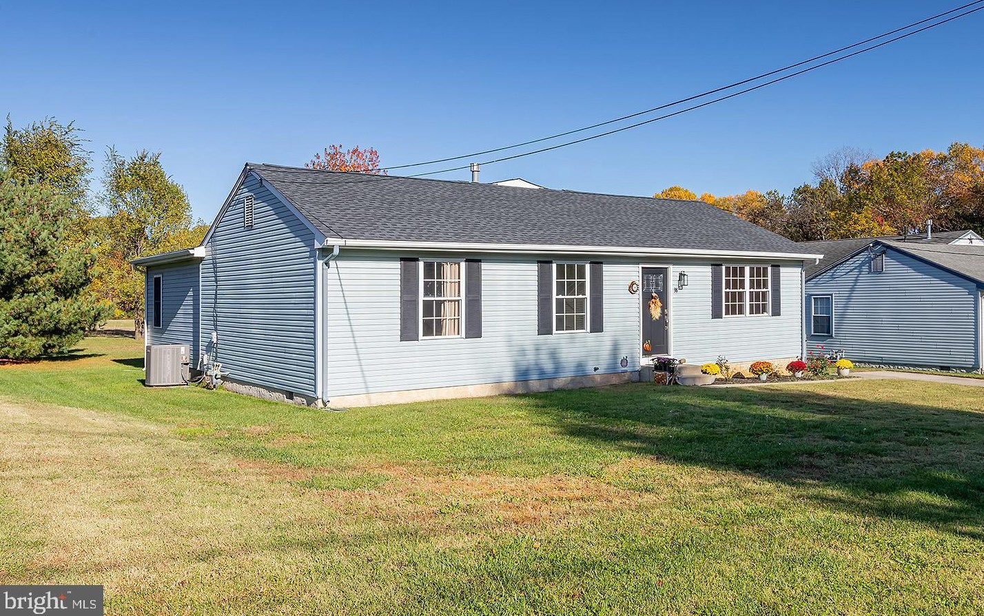 38 Murphy Ave, West Deptford, NJ 08093