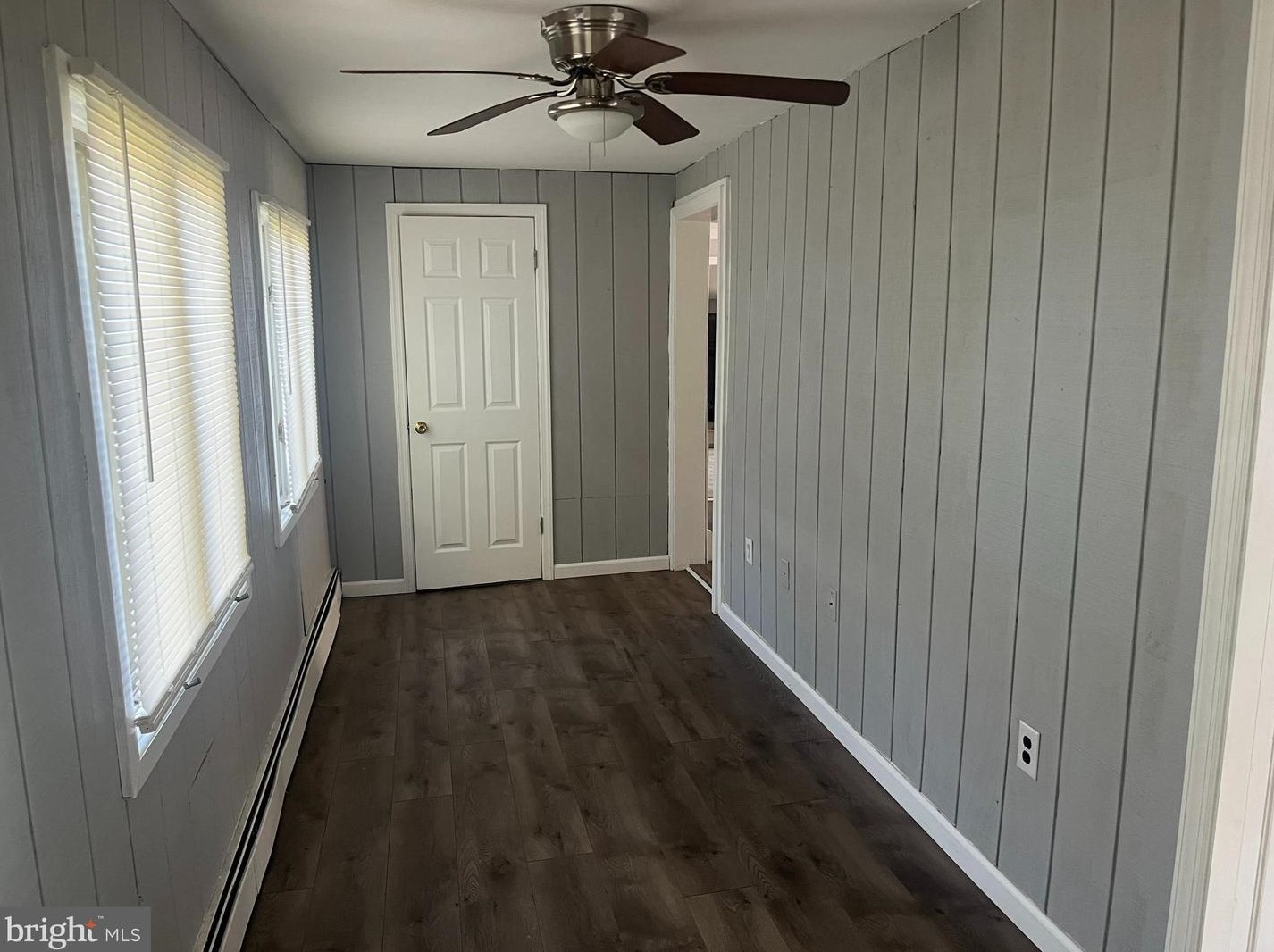16 Clinton St, West Deptford, NJ 08093
