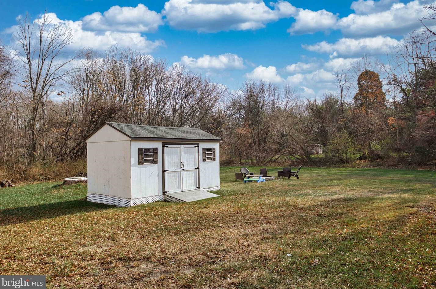 1710 Academy St, Aura NJ  08028-8372 exterior