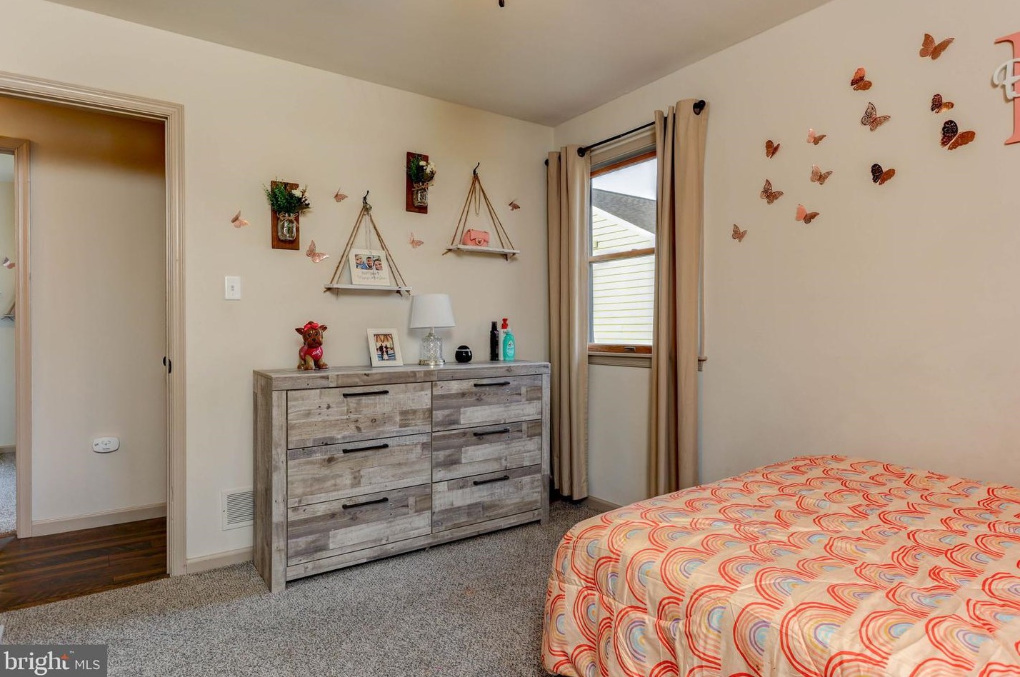 1710 Academy St, Aura NJ  08028-8372 exterior