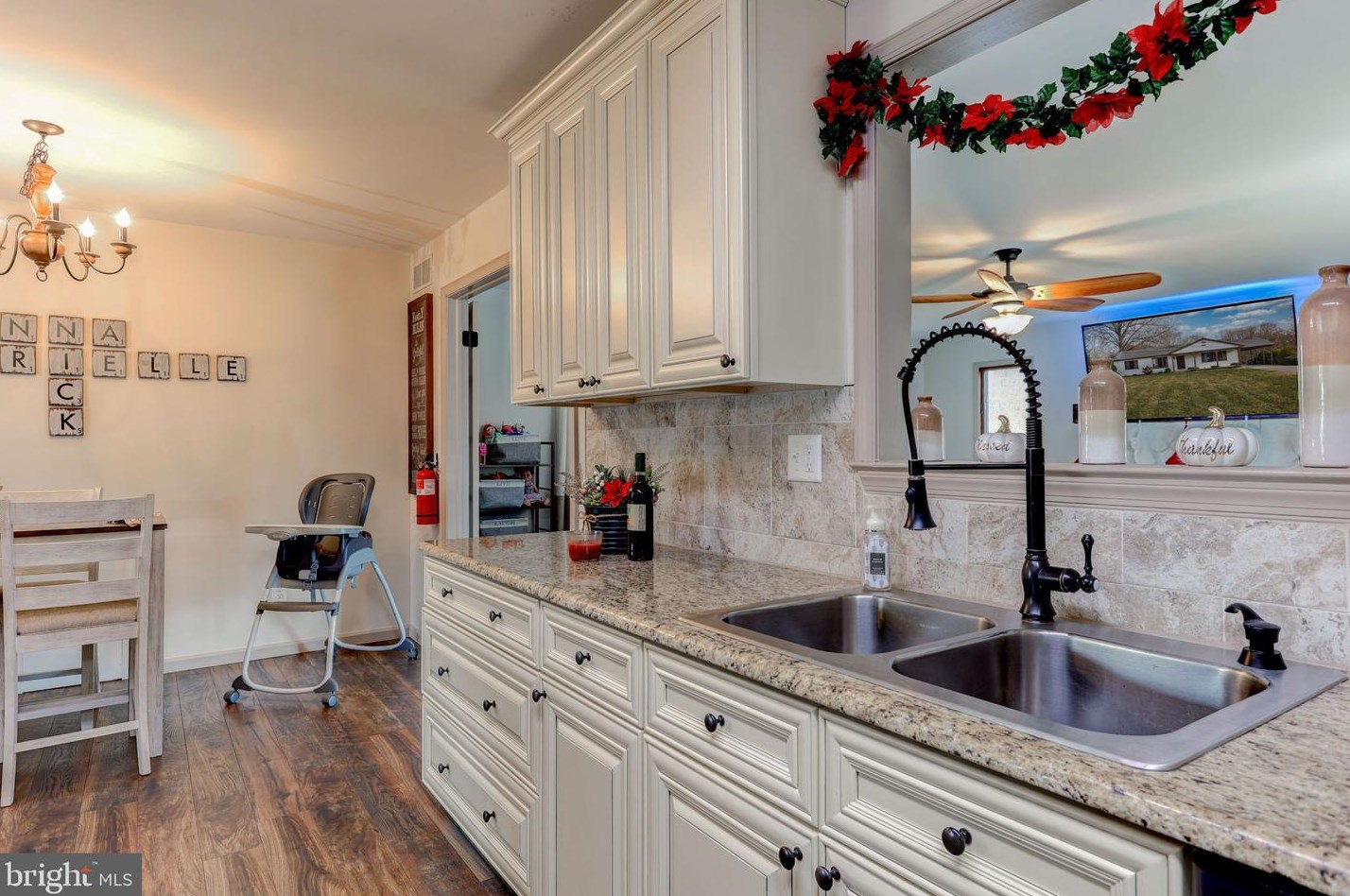 1710 Academy St, Aura NJ  08028-8372 exterior