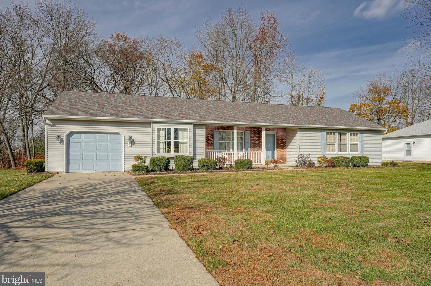 403 Village Ct, Mickleton, NJ 08056-1201