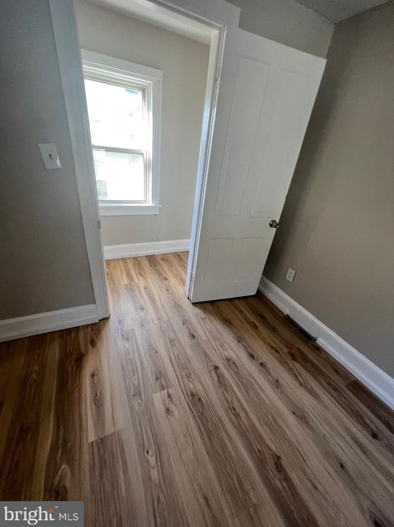 112 E Jefferson St, West Deptford, NJ 08066