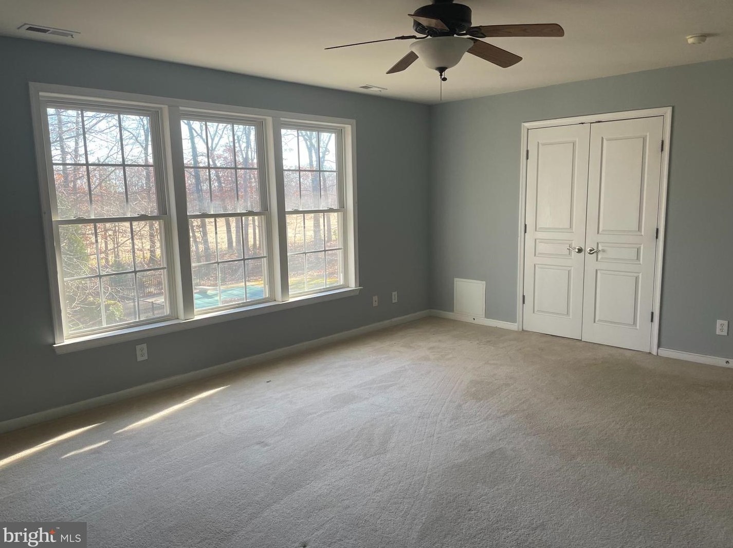 592 Forsythia Dr, Vineland NJ  08360-1801 exterior