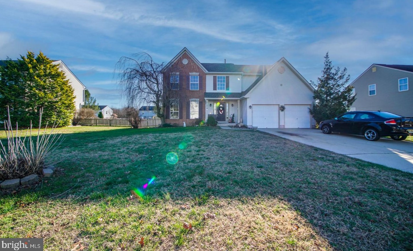 510 Coleman Dr, Clayton, NJ 08312-1541