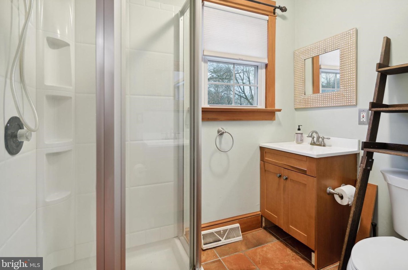 317 Swarthmore Rd, Aura NJ  08028-1537 exterior