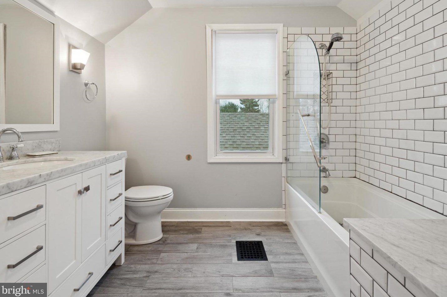 317 Swarthmore Rd, Aura NJ  08028-1537 exterior