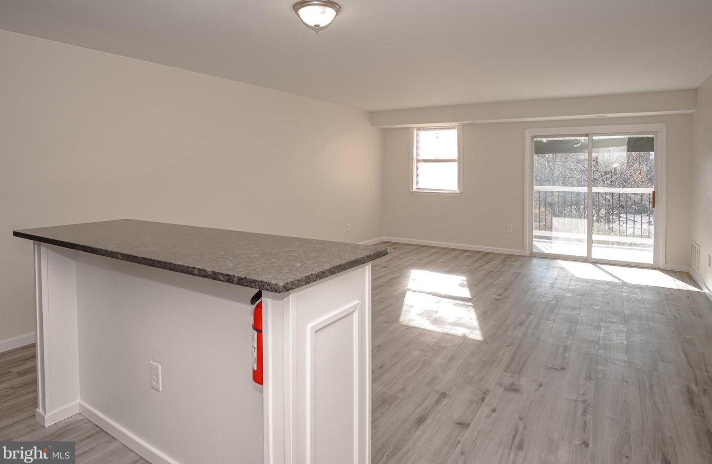 300 Broadway #d12, West Deptford, NJ 08093