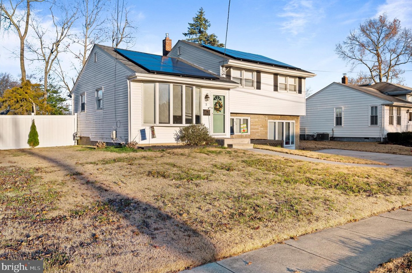 5 Hill Ln, West Deptford, NJ 08096