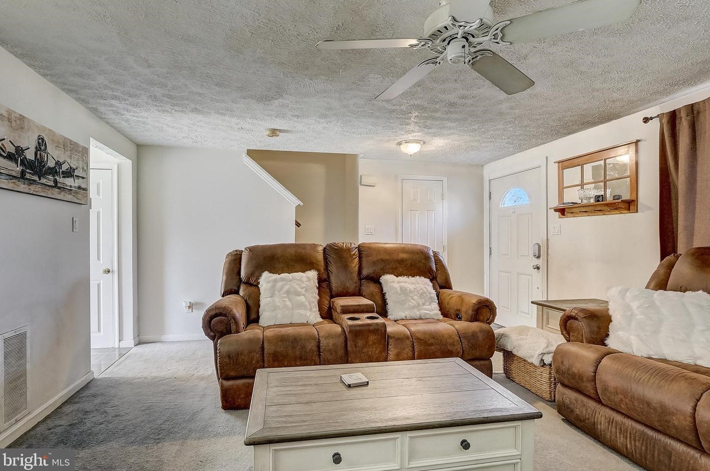 5 Devonshire Dr, Aura NJ  08028-2942 exterior