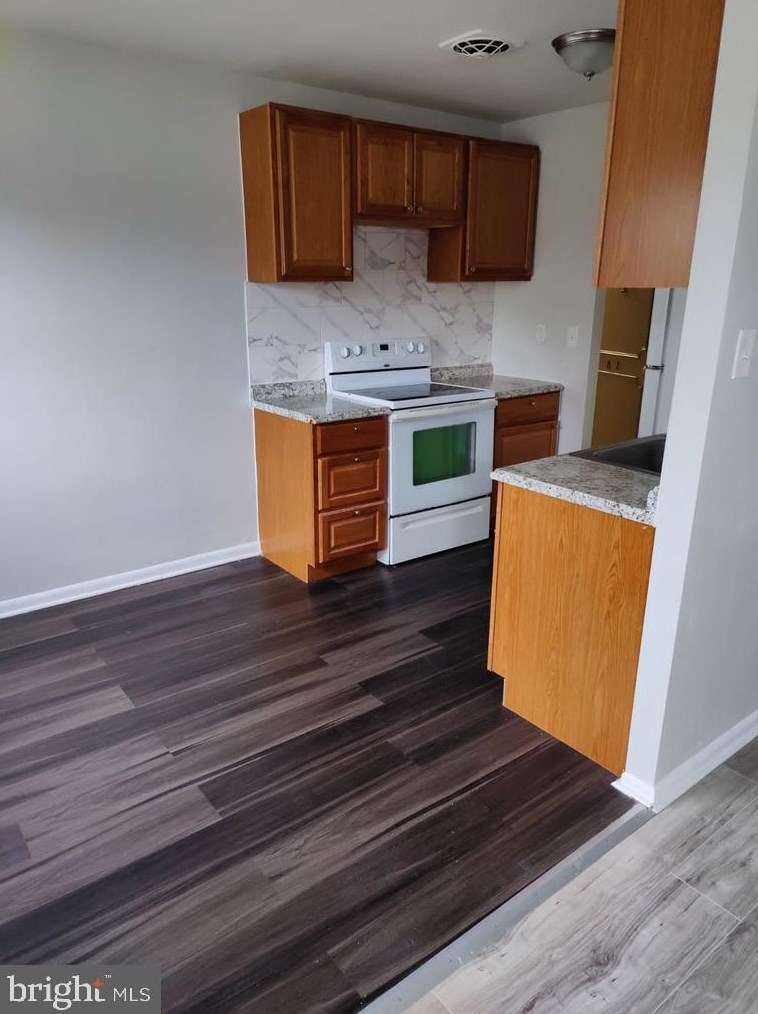 712 Broadway #a7, West Deptford, NJ 08093