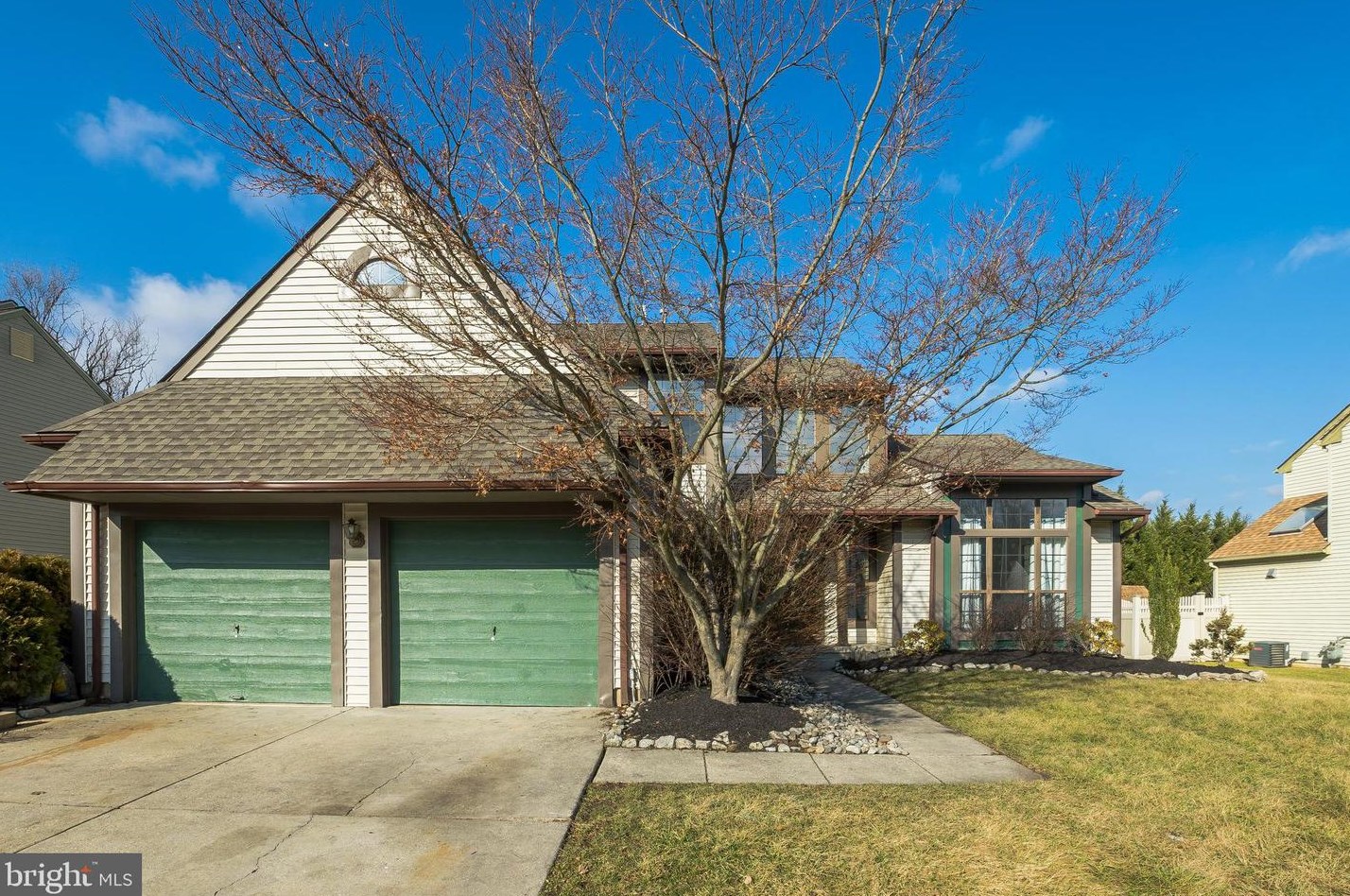 24 Meghan Ct, Aura, NJ 08028-2828