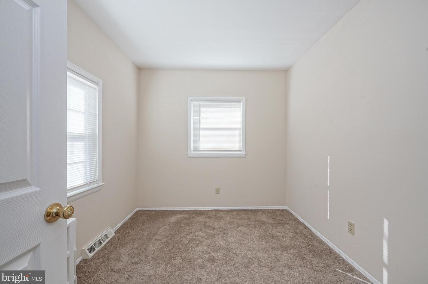 847 Little Mill Rd, Aura NJ  08343-4600 exterior