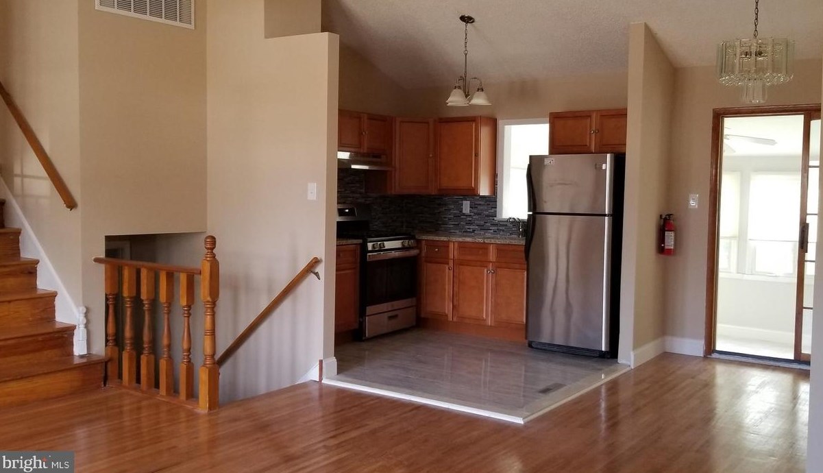 225 Somerset Rd, West Deptford, NJ 08096