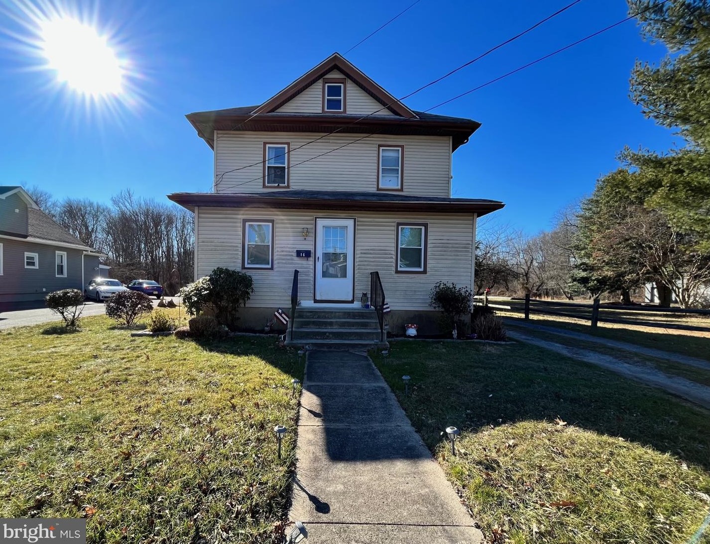16 Sewell St, Aura, NJ 08028-2428