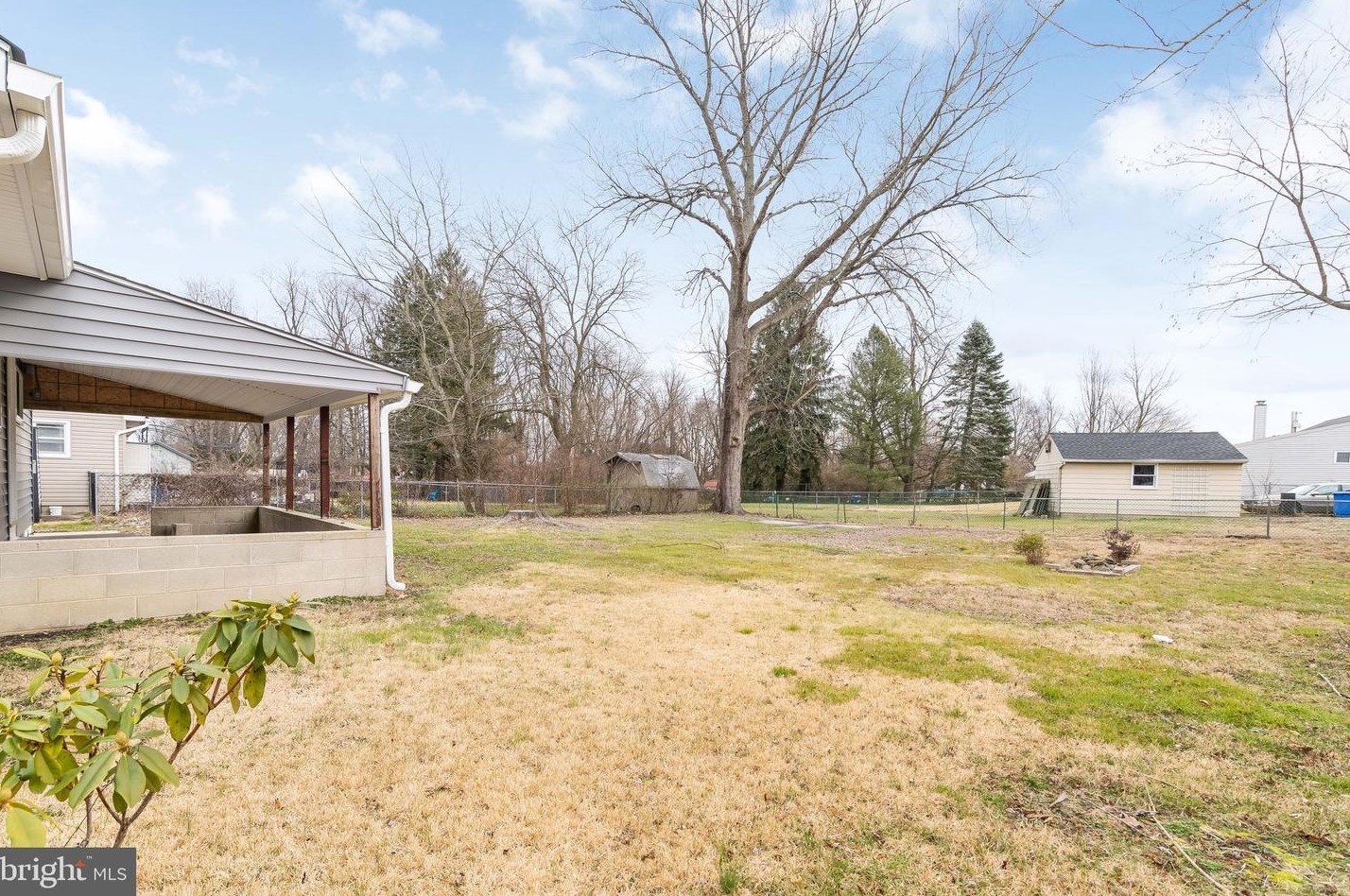 304 Pomona Ave, Aura NJ  08028-1415 exterior