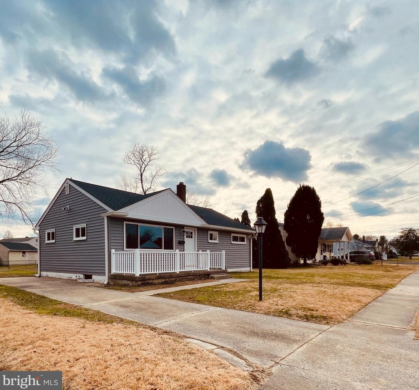 304 Pomona Ave, Aura NJ  08028-1415 exterior