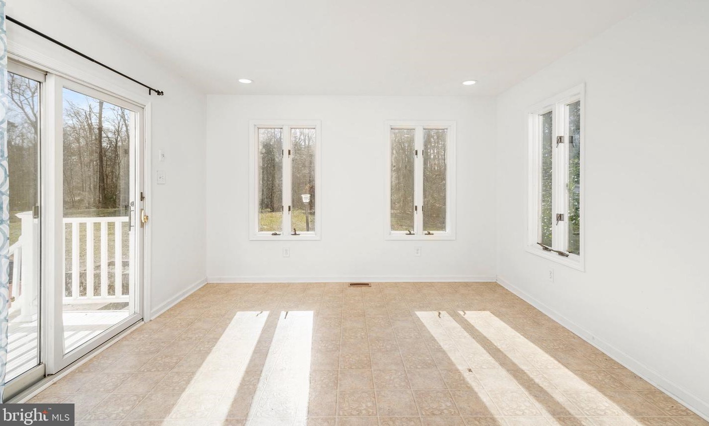 486 High St, Aura NJ  08028-2208 exterior