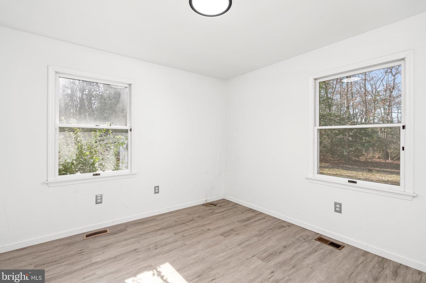 486 High St, Aura NJ  08028-2208 exterior