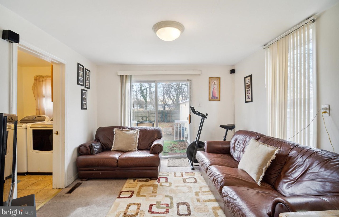 24 New St, West Deptford NJ  08093-1162 exterior