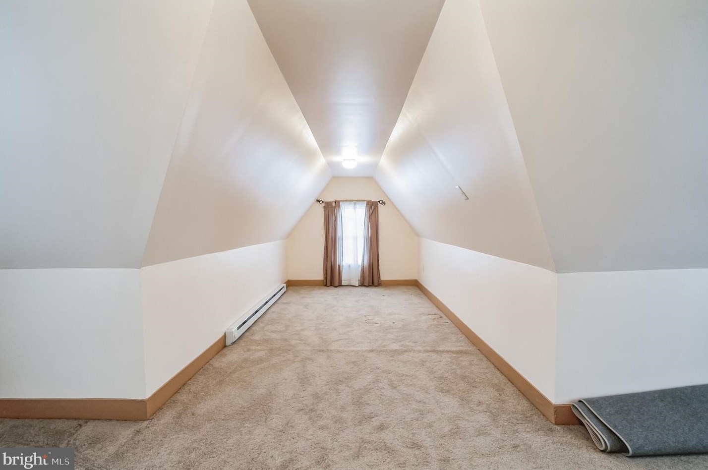 24 New St, West Deptford NJ  08093-1162 exterior