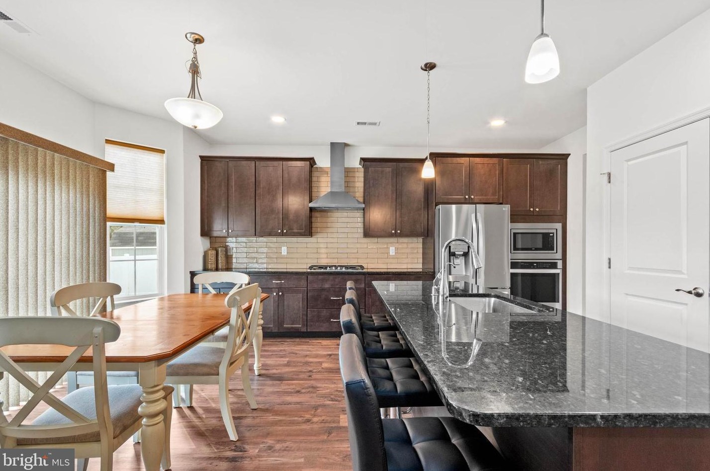 56 Thornwood Dr, Aura NJ  08028-3019 exterior