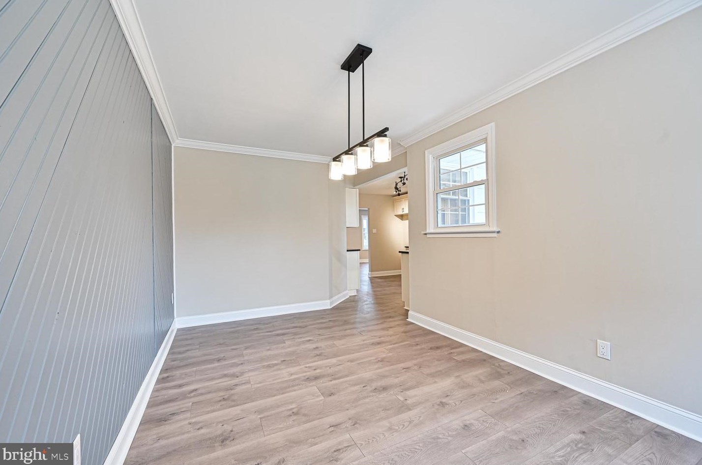 1208 Cedar Ave, Aura NJ  08028-1210 exterior