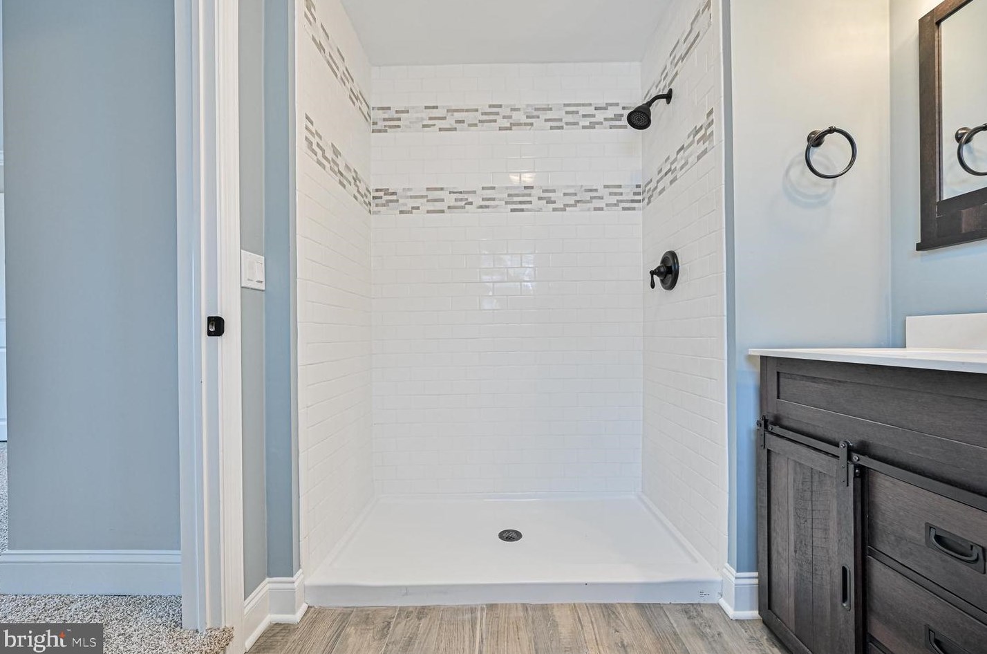 1208 Cedar Ave, Aura NJ  08028-1210 exterior