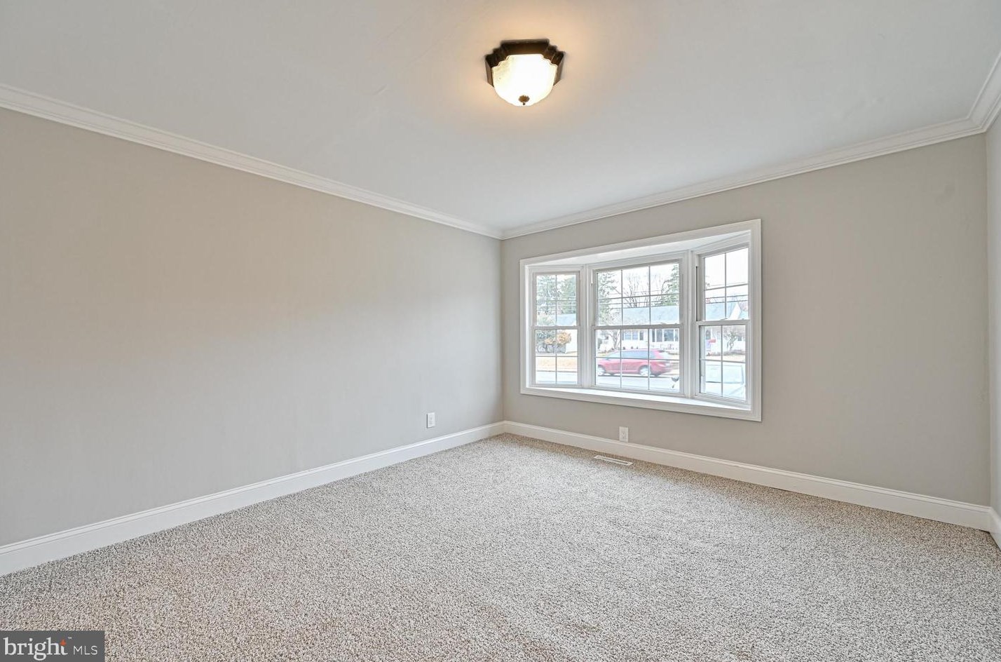 1208 Cedar Ave, Aura NJ  08028-1210 exterior