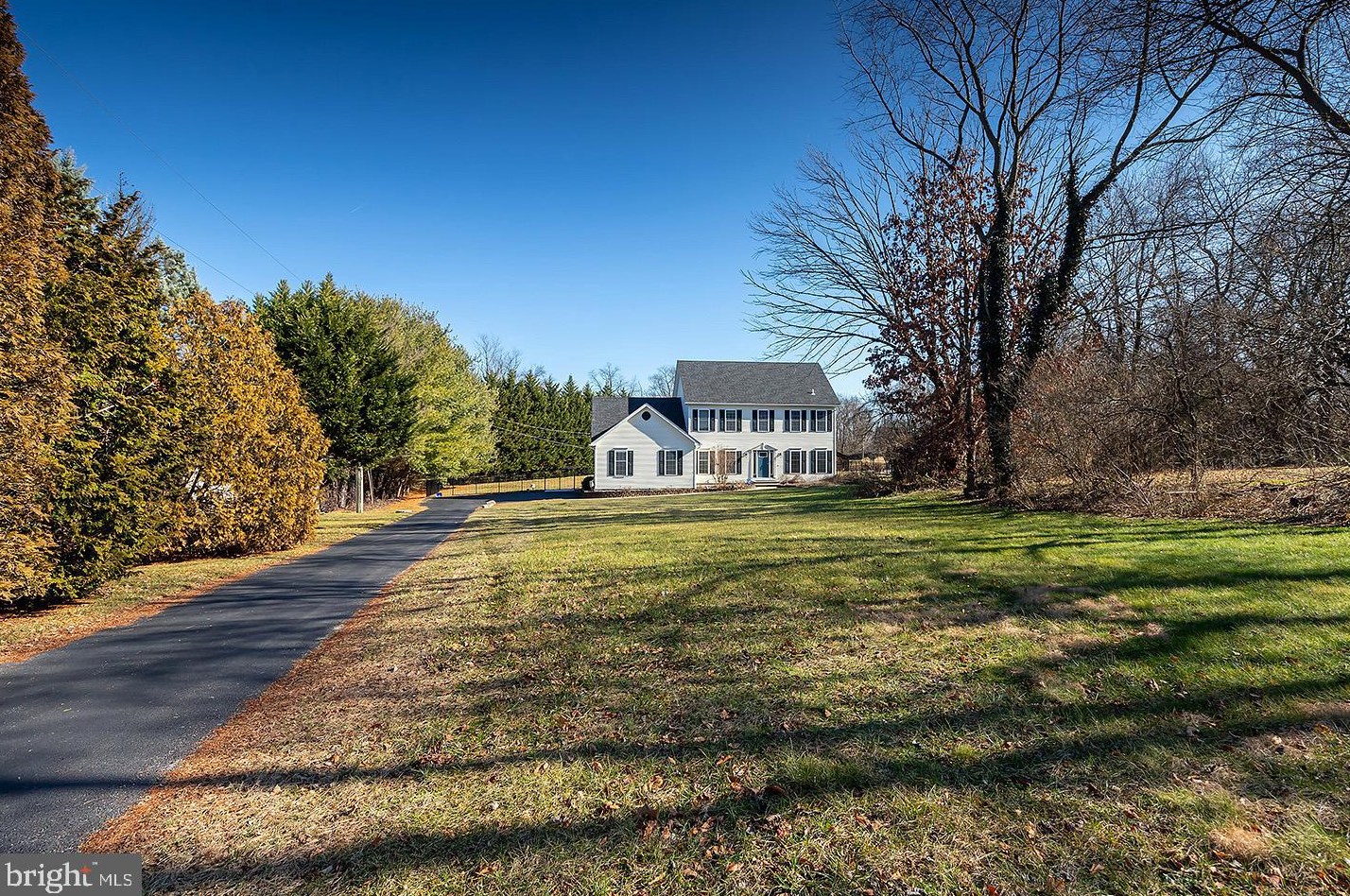 233 Oak Grove Rd, Auburn, NJ 08085