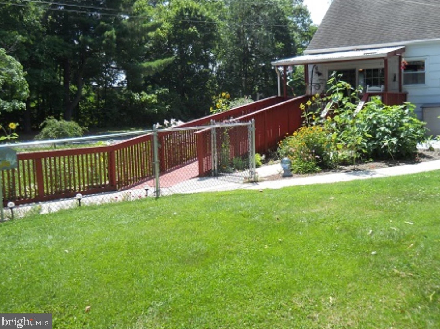 1 Cornell Rd, Aura NJ  08028-2109 exterior