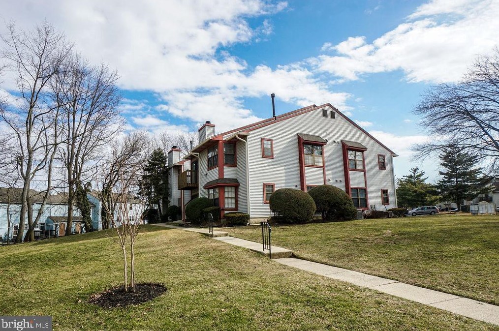 405 Durham Ct, West Deptford, NJ 08051
