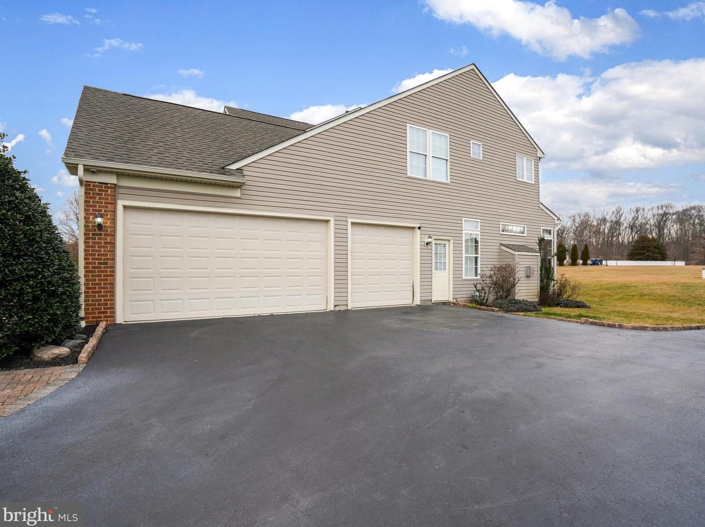 110 Lafayette Dr, Harrison Township, NJ 08062